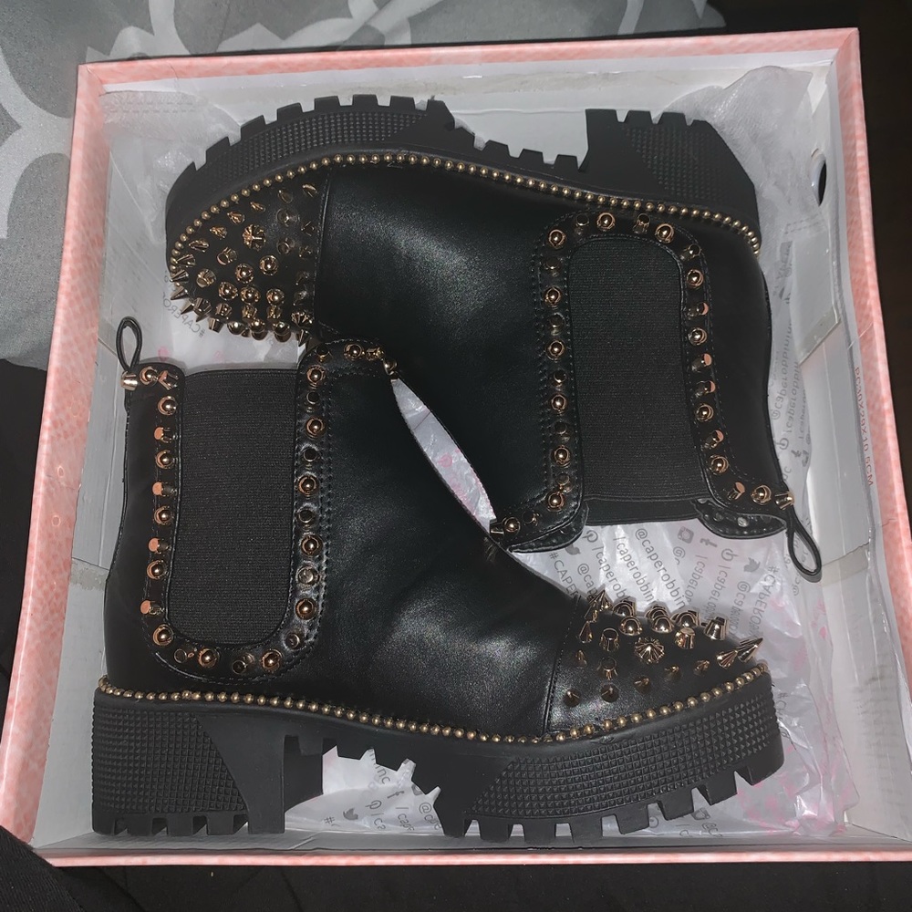Cape Robbin booties
